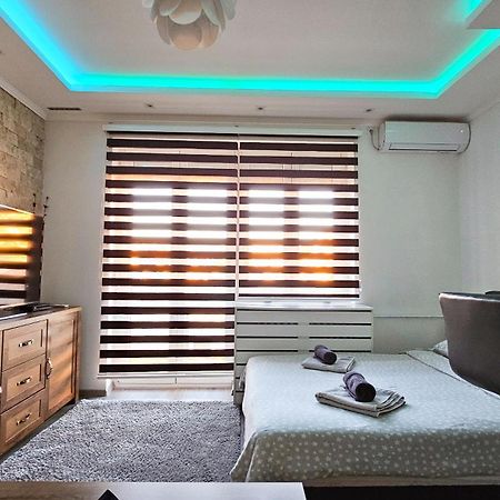 Studio Trg Apartment อูชิเซ ภายนอก รูปภาพ